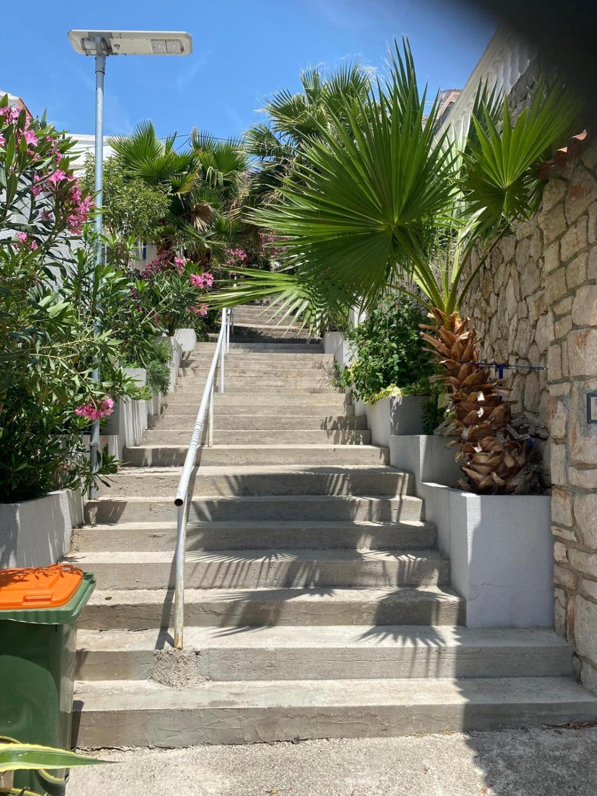Villa Pina Tisno Apartment Zonsa 2 Pers Buitenkant foto